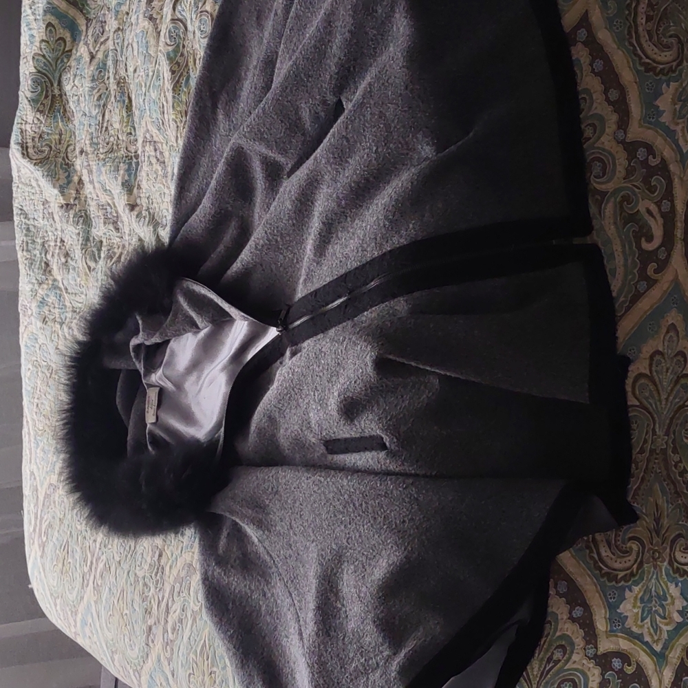 Vintage Schweitzer fine linens home collection cashmere  fur poncho